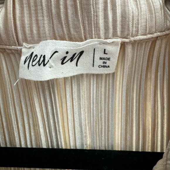 New In Two Piece Set - L - Picture 3 of 3